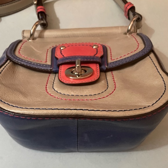 EUC Coach Mini “Willis" Leather Crossbody/Satchel Purse - Picture 4 of 9